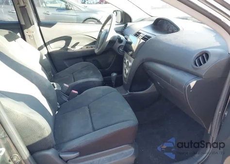 2010 Toyota Yaris z USA, uszkodzony, nr VIN JTDBT4K3XA1367711